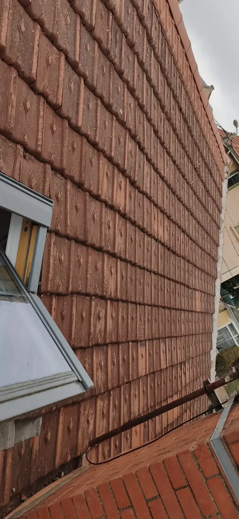 Toiture rénovée par Toit des Dômes à Clermont-Ferrand (31) — vue rapprochée