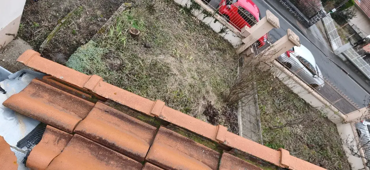 Toiture rénovée par Toit des Dômes à Clermont-Ferrand (37) — vue d'ensemble