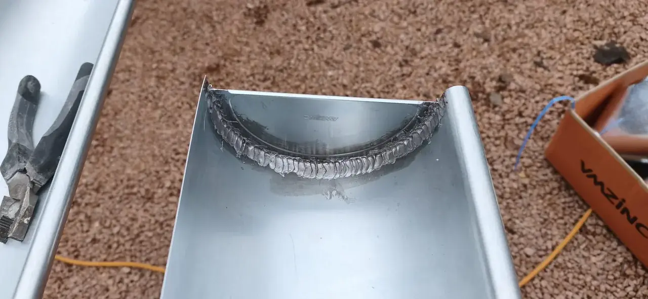 Nettoyage de toiture par Toit des Dômes (6) — vue d'ensemble